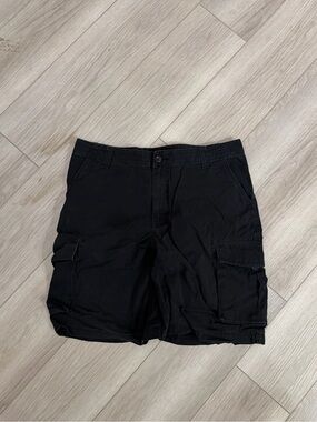 Black Plain Cargo Shorts